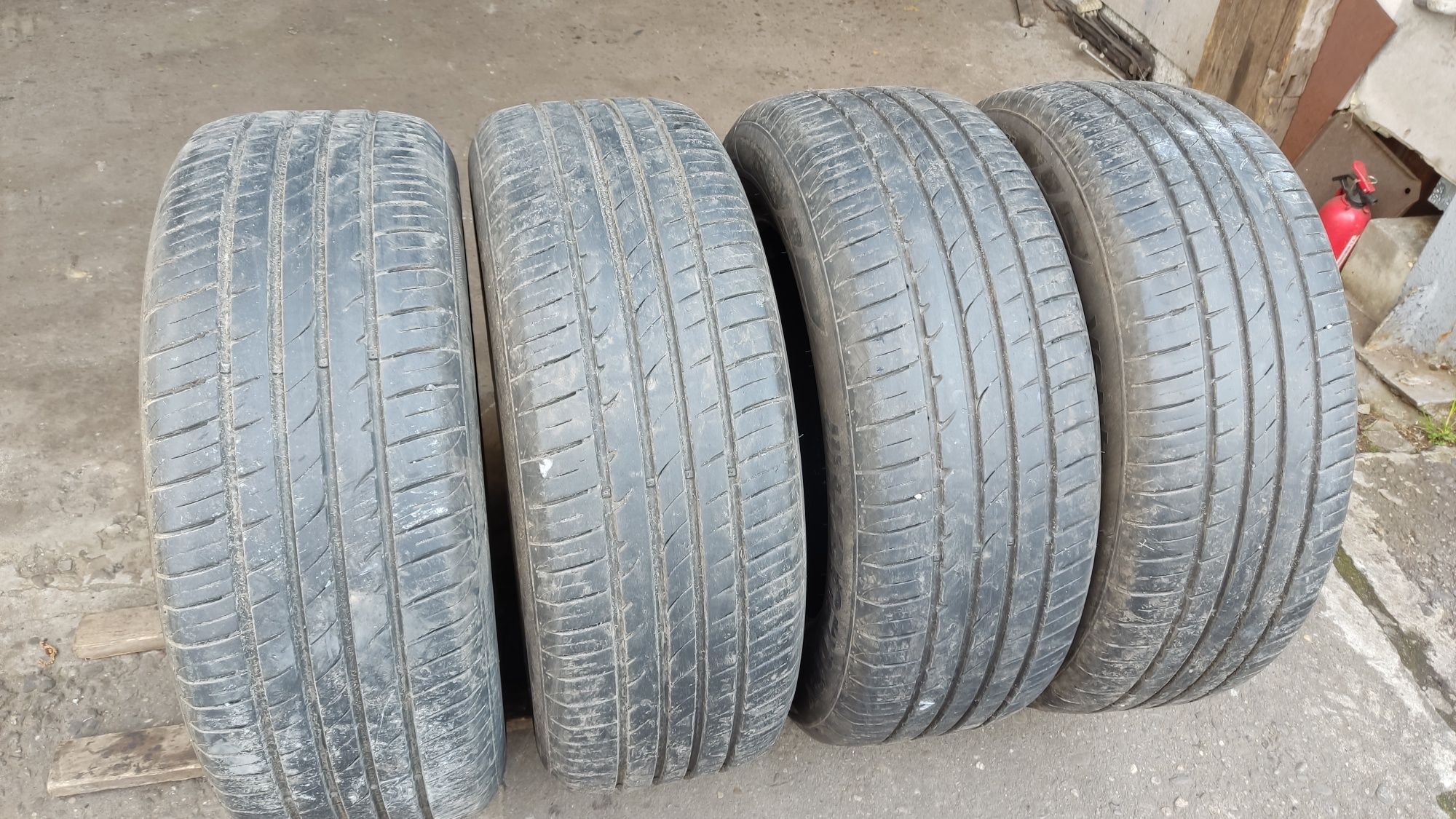 Opony letnie Hankook 225/60-17.  7mm