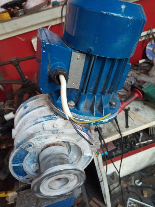 Motoreduktor ślimakowy 380/220V 0,37kW. ok.50obr./min.