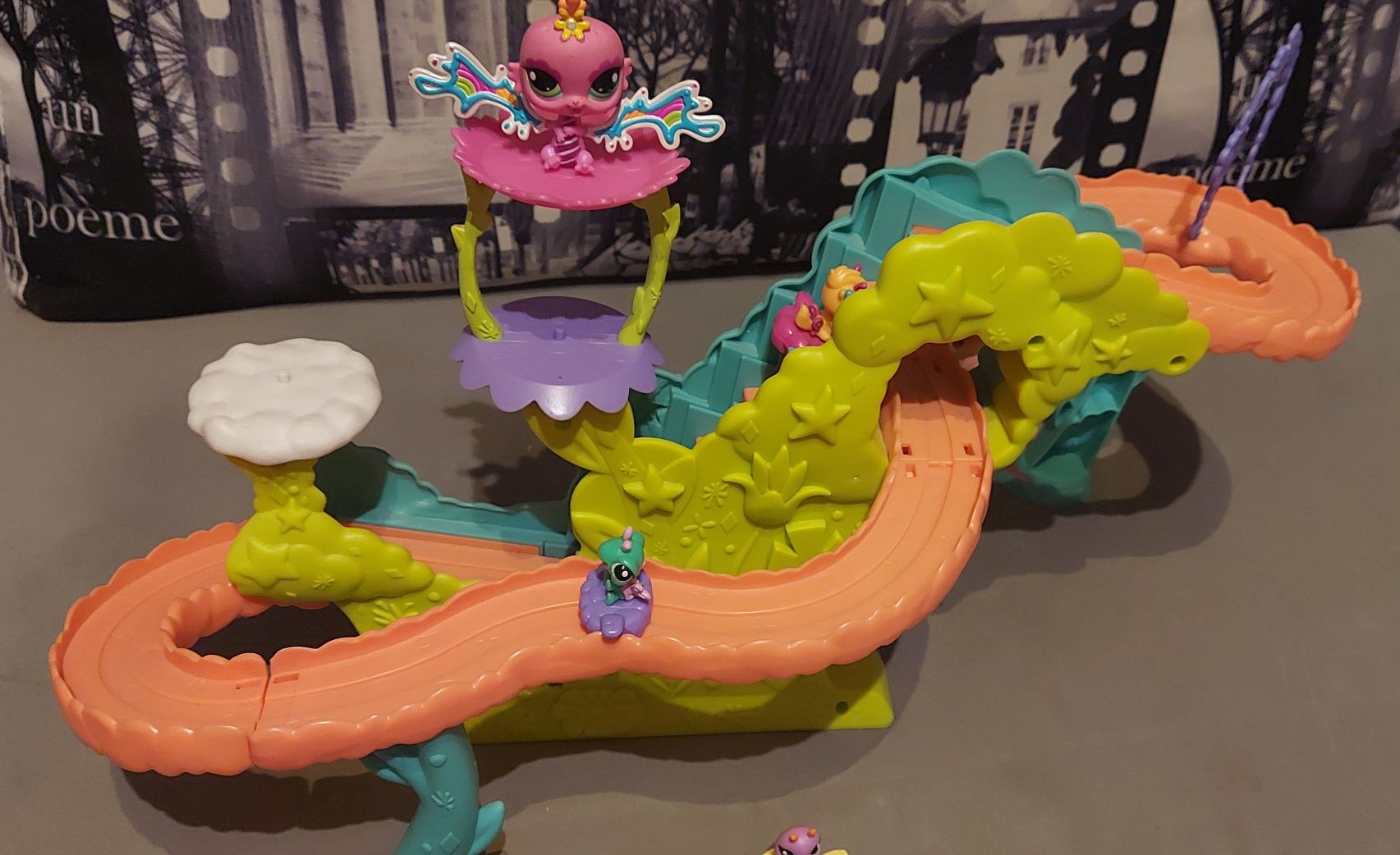 Littlest Pet Shop zjeżdżalnia