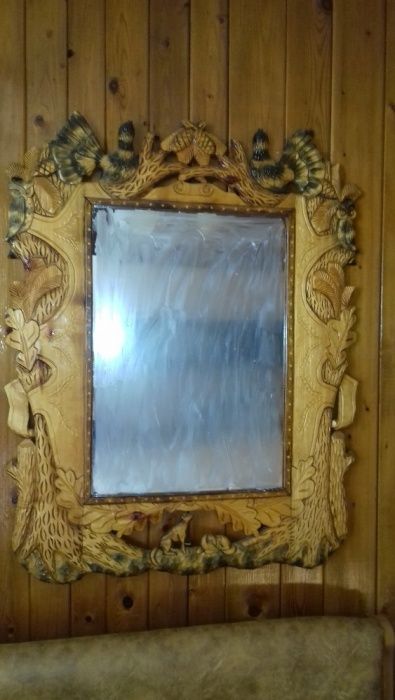 Зеркало в деревяній рамі ручной роботы