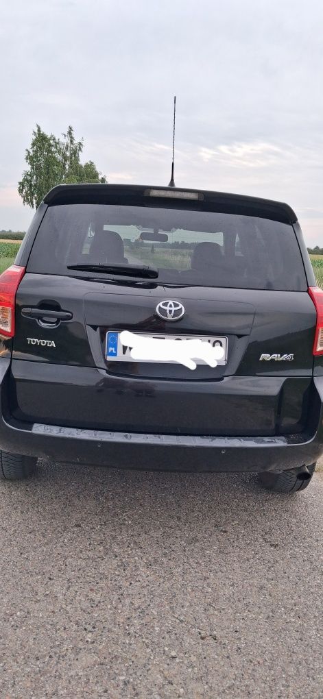 Samochód Toyota RAV4