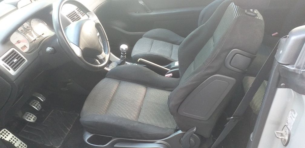 Peugeot 307 CC (Cabrio) 2.0 Hdi 136 CV (Poucos kms Estimado)