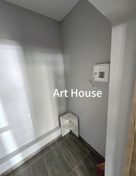 Без% Окремий вхід,офіс, салон,шоу-рум, River Mall, Ахматової/Набережна