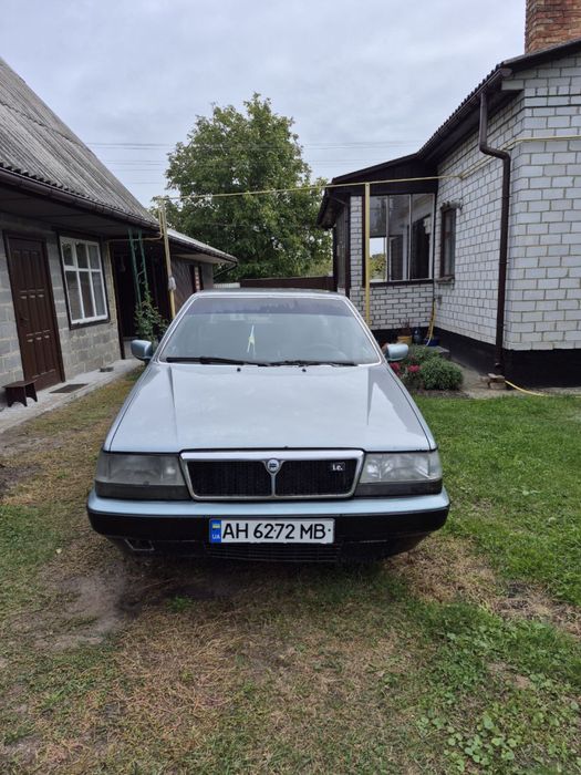 Lancia Thema 2.0 i.e. LS 1990 року