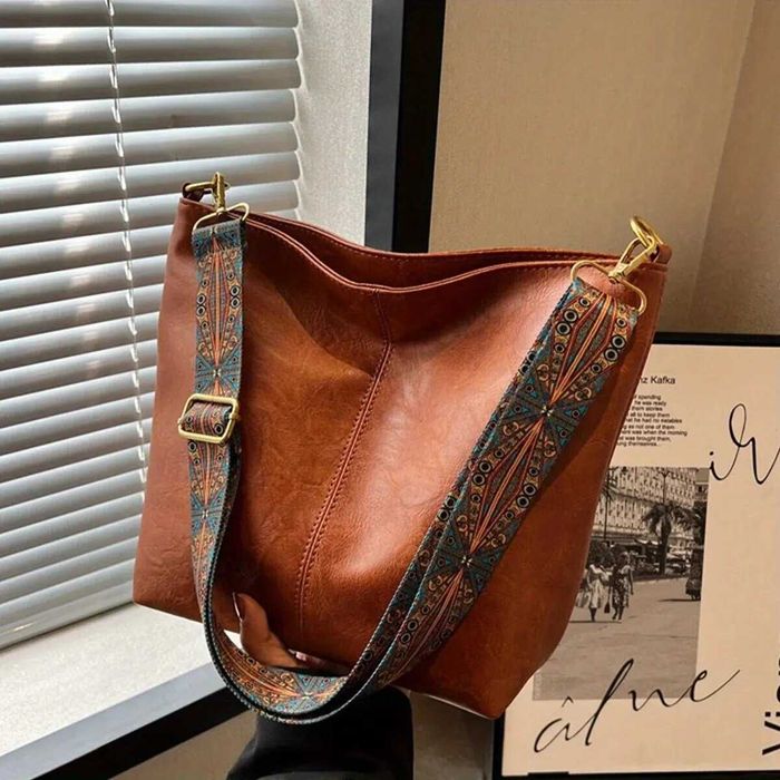 Тренд якісна жіноча сумка на плече через плече кросбоді шопер екошкіра