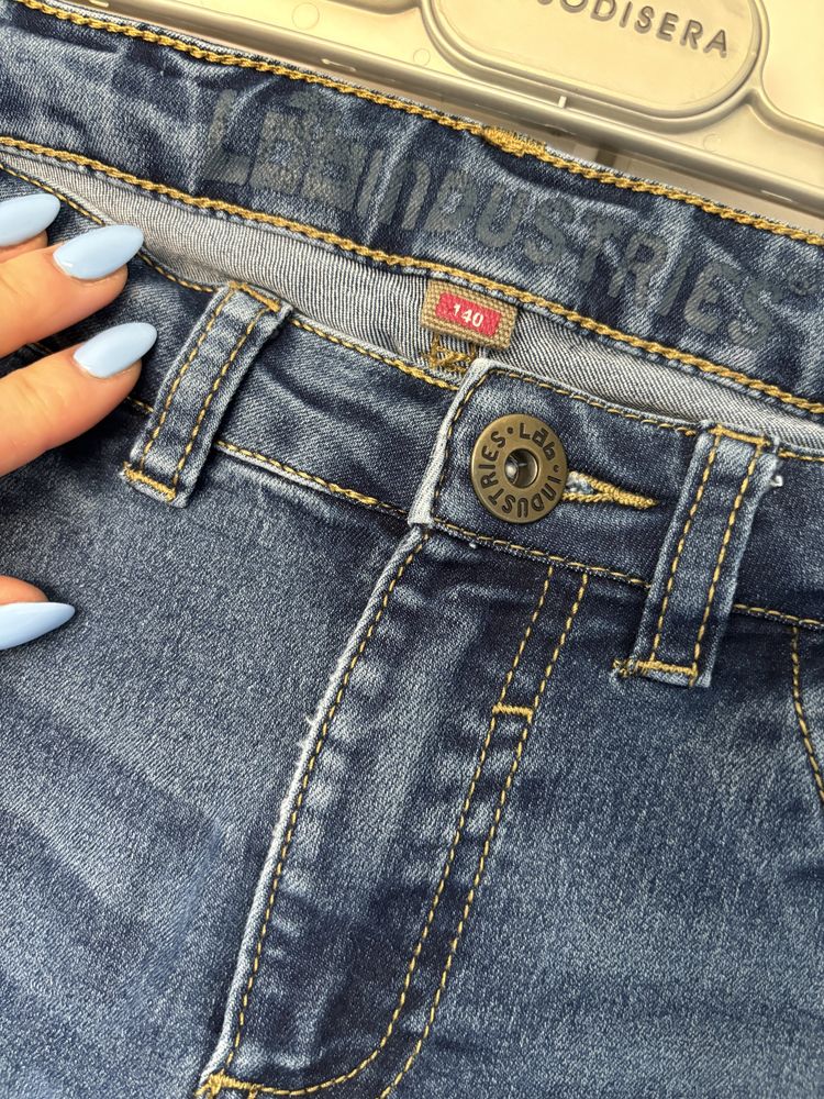 Kappahl spodnie jeansy jeans rurki skinny vintage przecierane 140