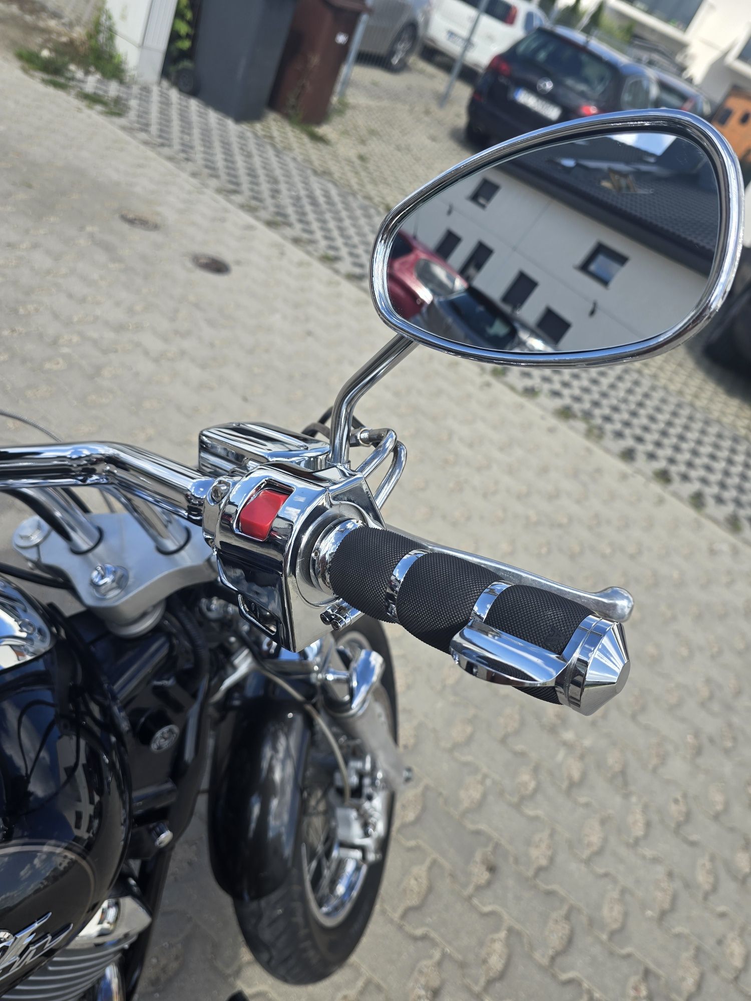 Yamaha XVS 1100 Drag Star Custom