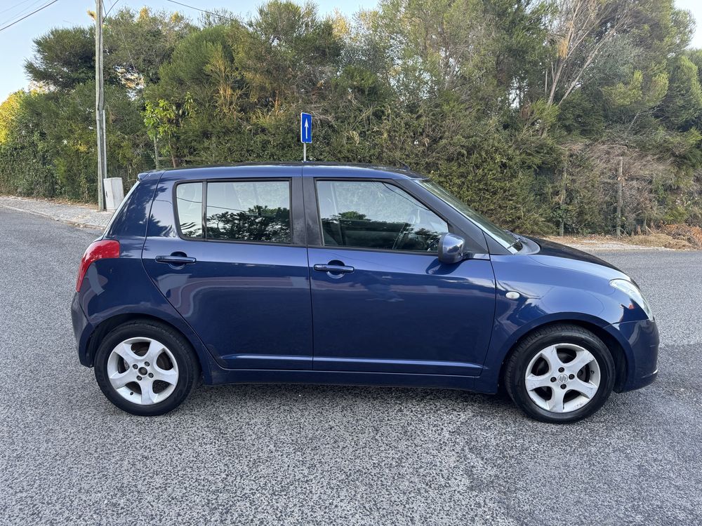 SUZUKI SWIFT 1.3 GASOLINA  ANO 2005 NACIONAL