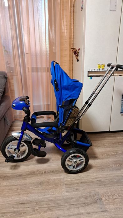 Дитячий велосипед.