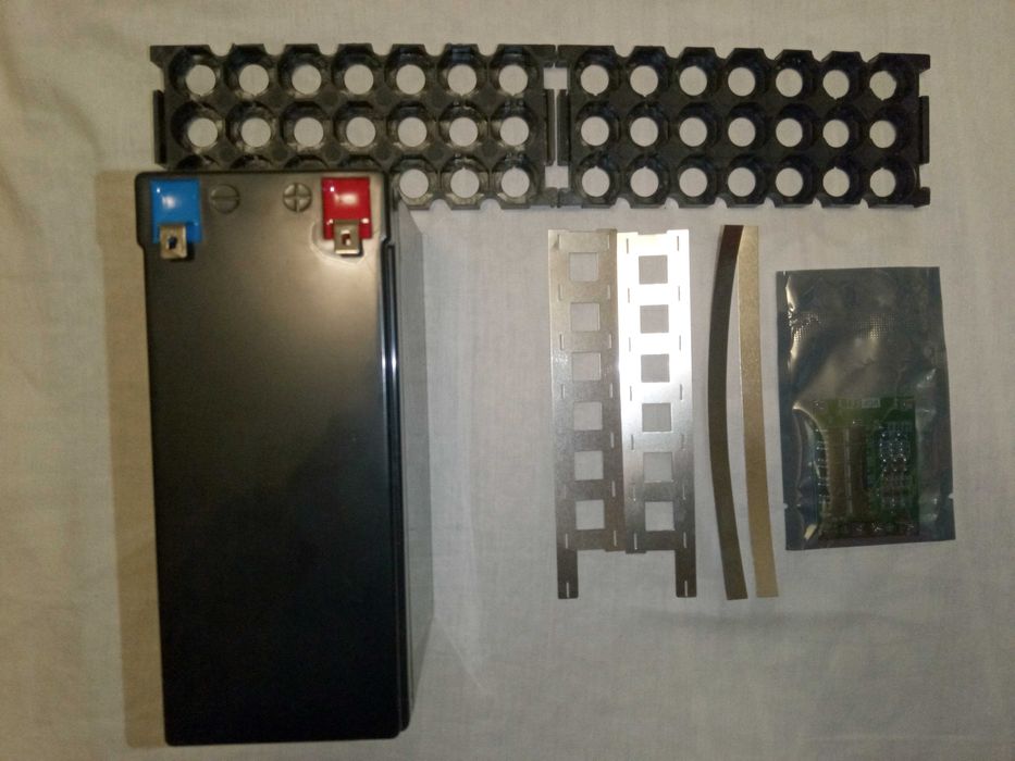 Корпус для сборки аккумулятора на 12V для ИБП - Кейс для 18650