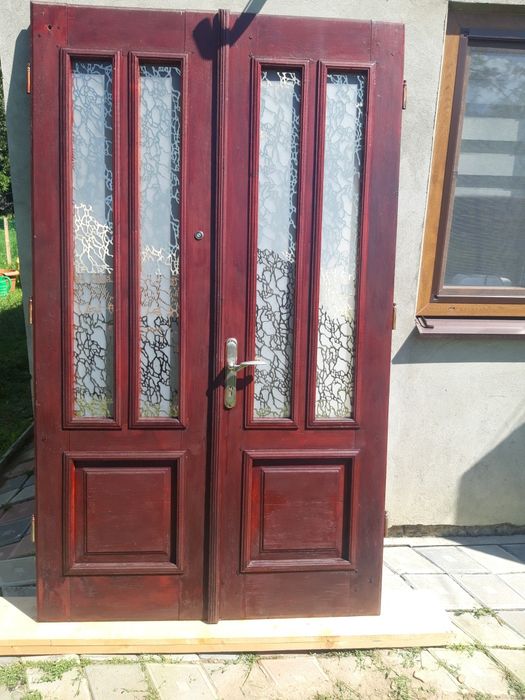 Продам  двері у гарному стані вживані