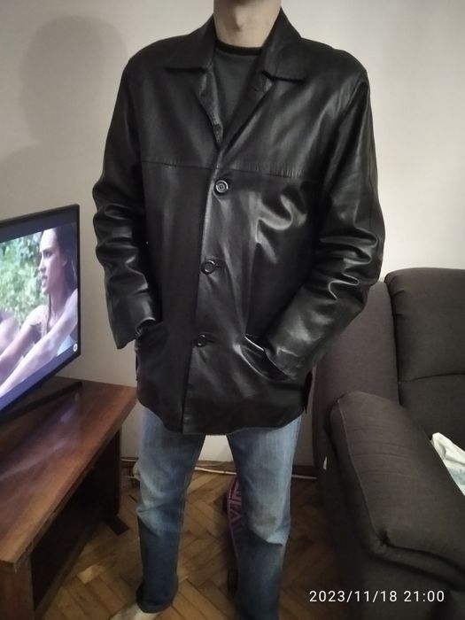 Шкіряна куртка .