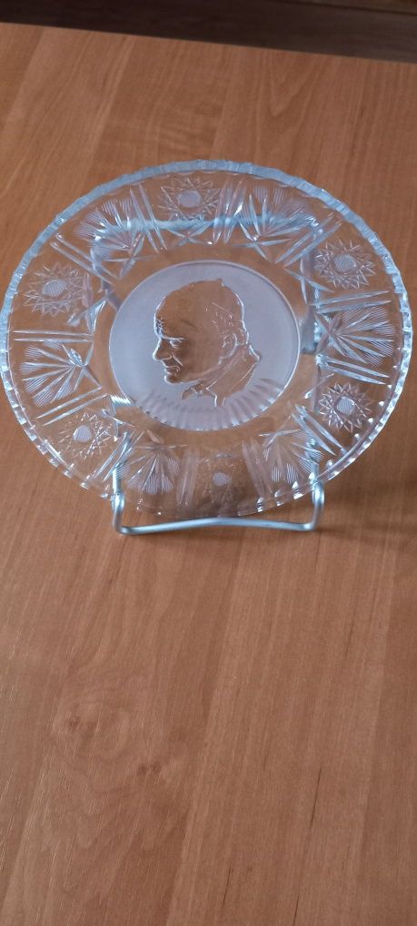 Kryształowy talerz z Janem Pawłem II