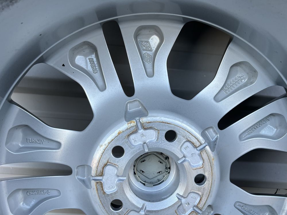 Koła Felgi 17” Renault Trafic Opel Vivaro. Nowe Oryginał 215/60-17C