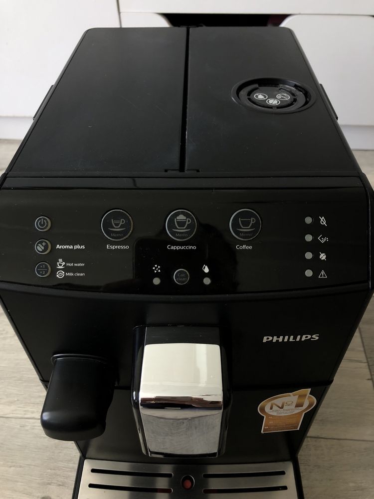 Кавомашина Philips Saeco Minuto Cappuccino HD8829 без молочника