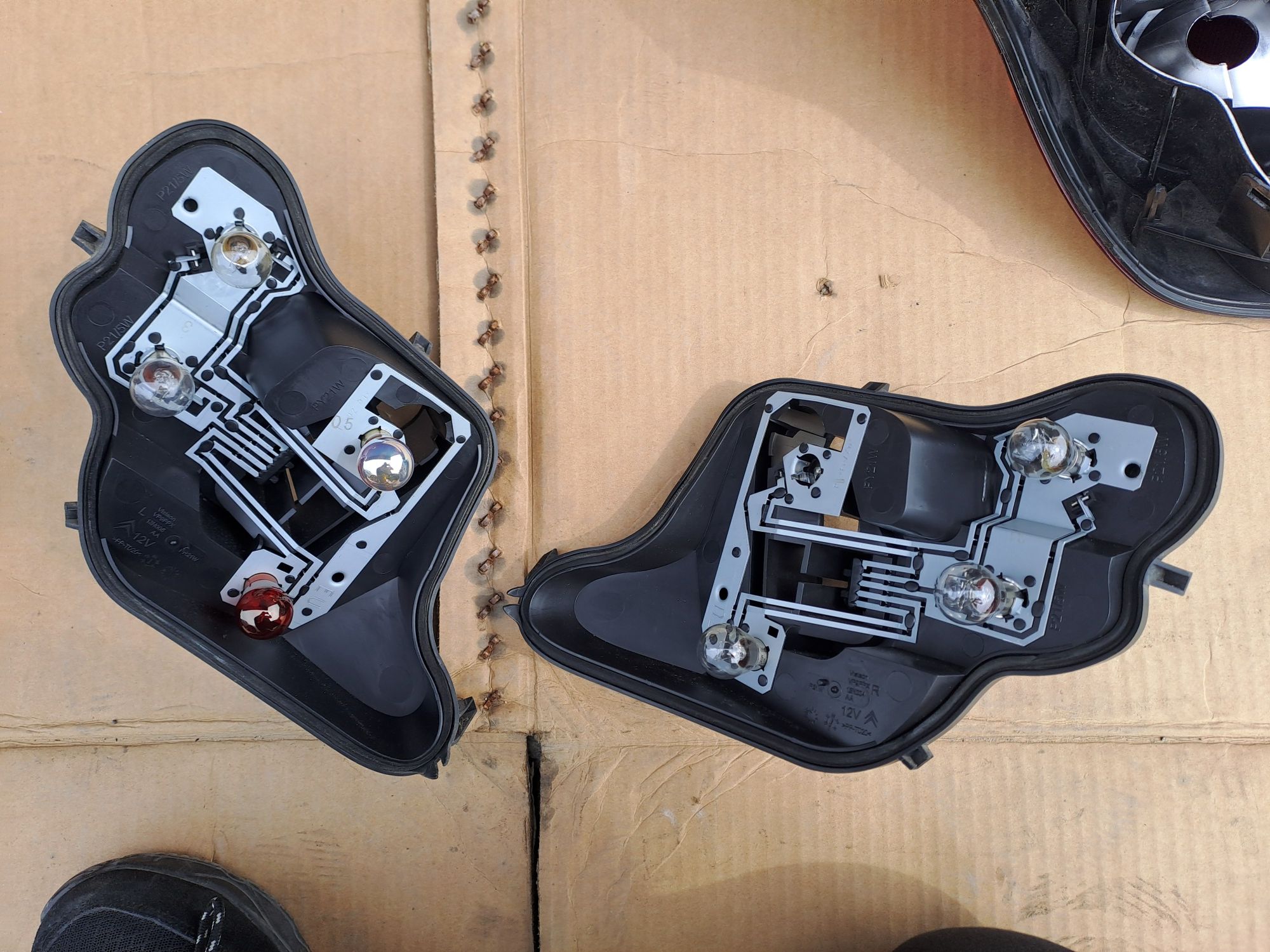 Lampy tył tylne Citroen DS3 Lift Prawa Lewa Europa komplet ładne