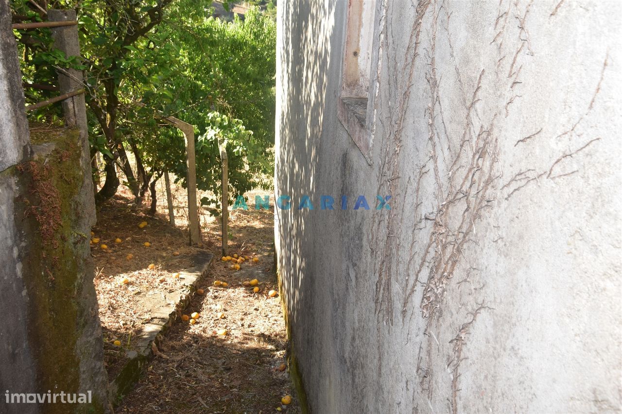ANG1466 - Casa para Remodelação em Figueiró dos Vinhos