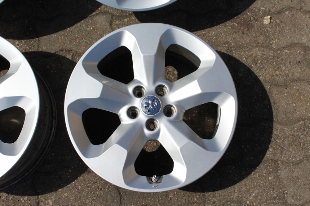 oryg dodge ram promaster city 16cali 5x98 et33,5 6,5j tpms