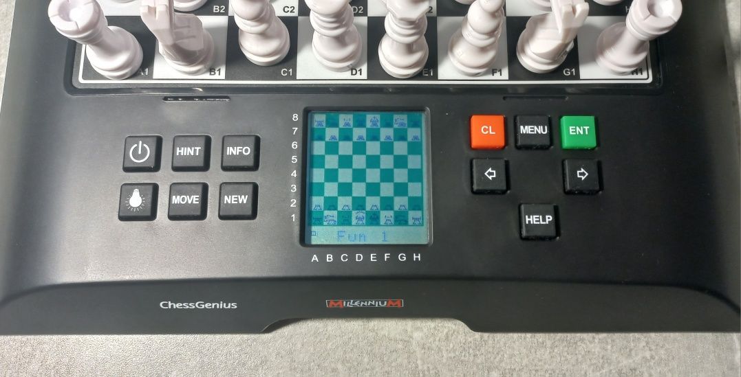 Komputer Szachowy Millenium Chess