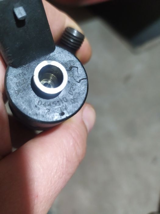 Bmw форсунка 0445110029