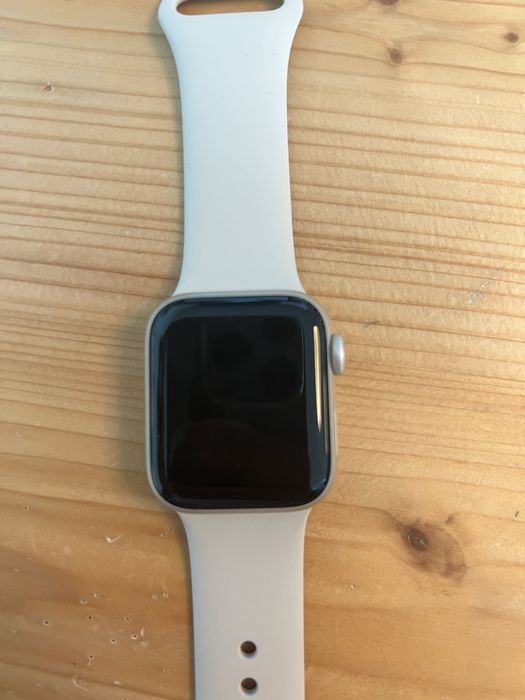 Apple Watch SE GPS 40mm Aluminio