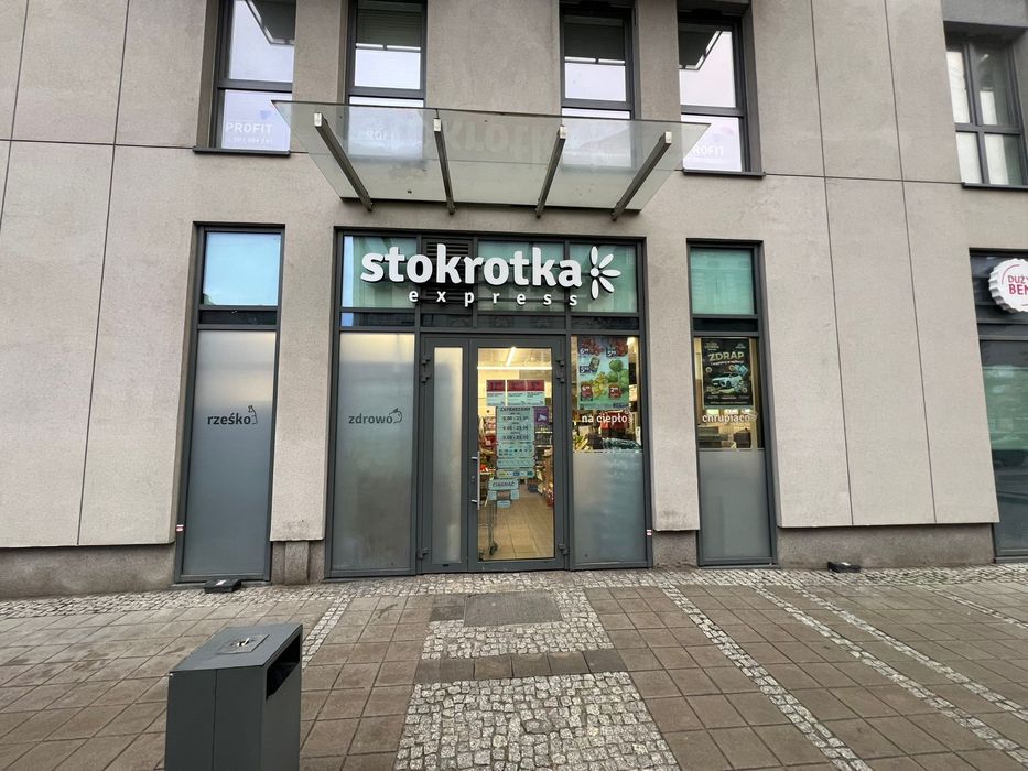 Lokal inwestycyjny – Duży Ben + Stokrotka – ROI 6,5% Łódź