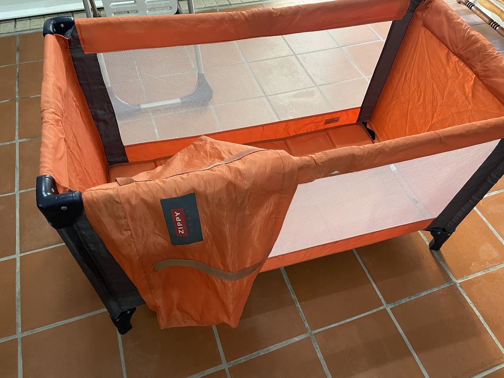 Cama de viagem de bebé