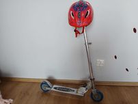 Hulajonga+kask spiderman