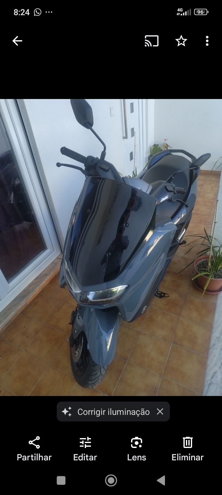 N Max 125 poucos km