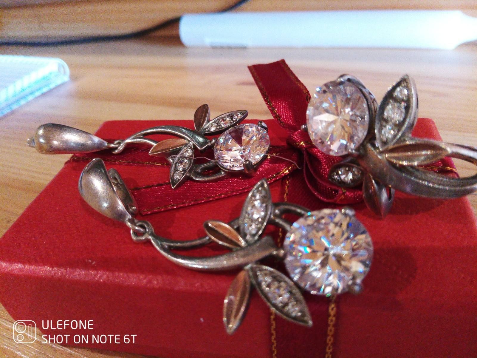 Срібний набір з золотими пластинами, 6см сережки і перстень