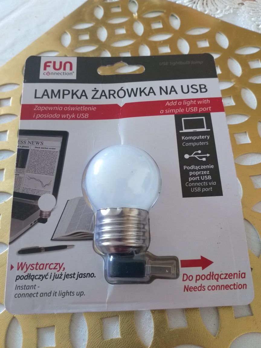 Lampka żarówka do tableta-laptopa  posiadająca wtyk na USB