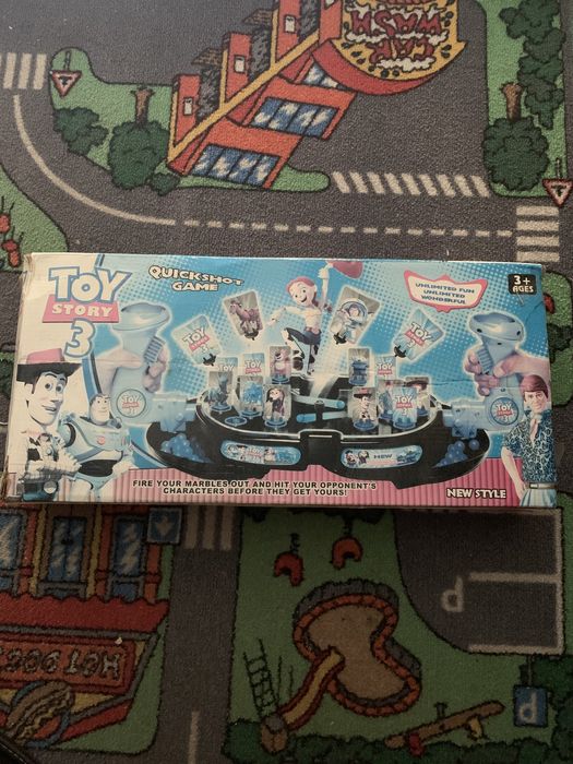 Іграшка. Стрілялки. Гра настільна для дітей. Гра. Історія Іграшок.