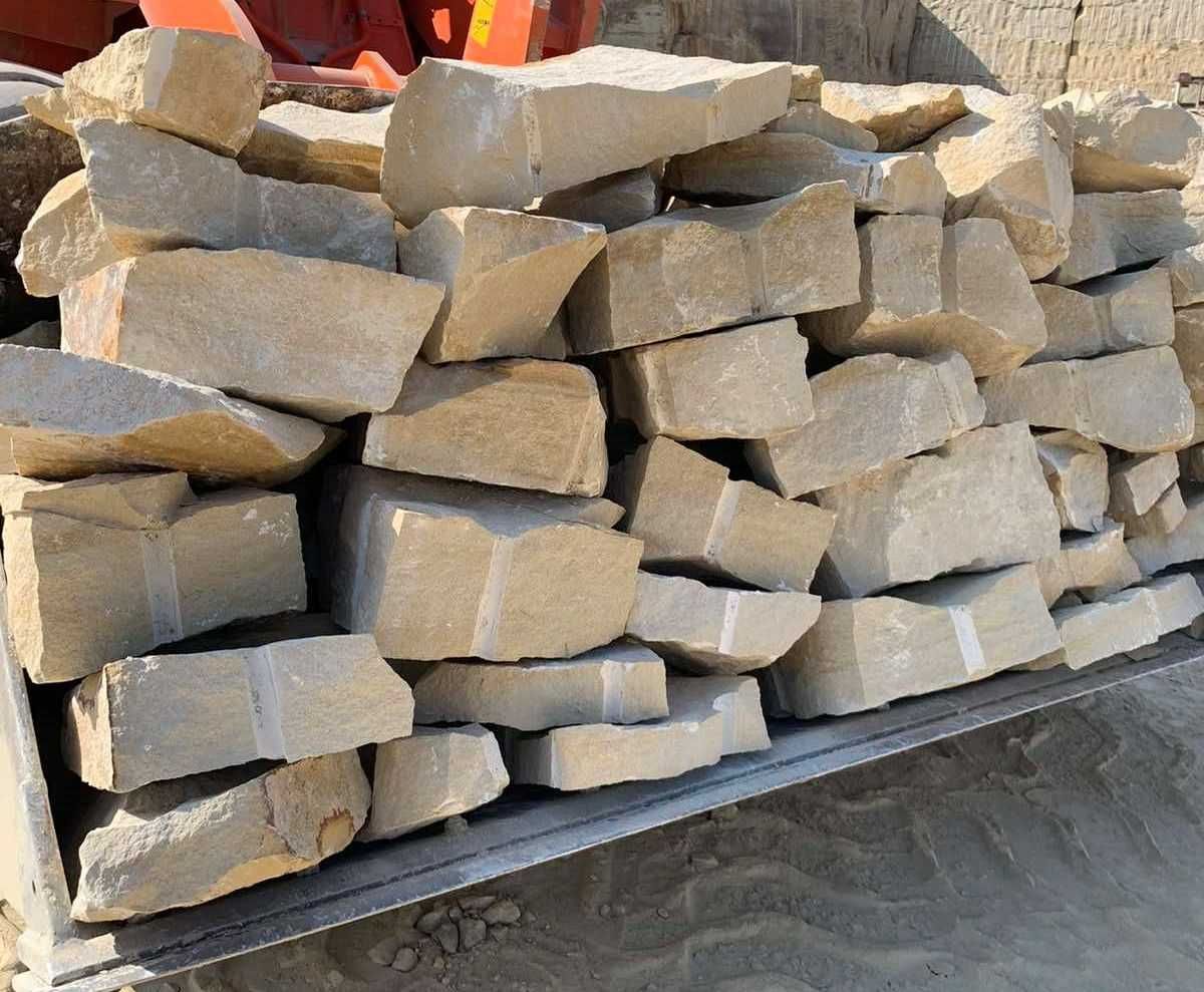 Блоки, бут з пісковика песчаник від виробника