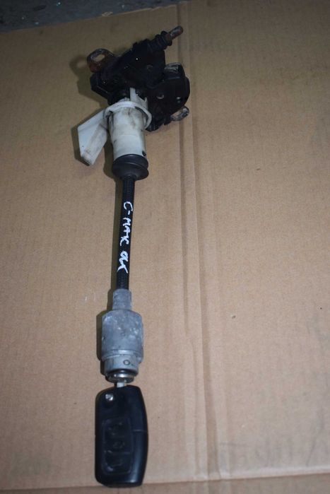 Zamek maski wkładka Ford Focus c-max lift - inne części