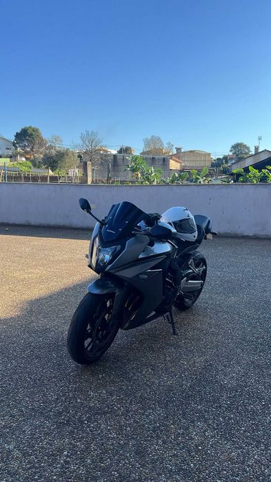 Honda CBR 650F (2017) – Como nova | 13.000 km | Vários Extras