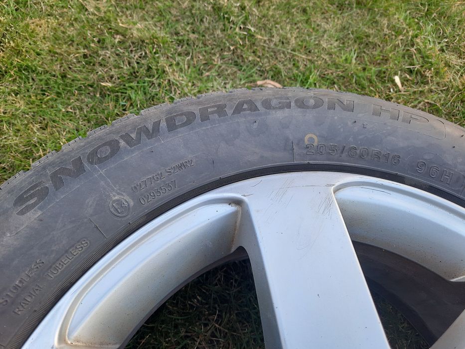 Felgi 5x112 16 cali  nowe zimowe opony audi a4 b6 7 octavia 205 60 r16