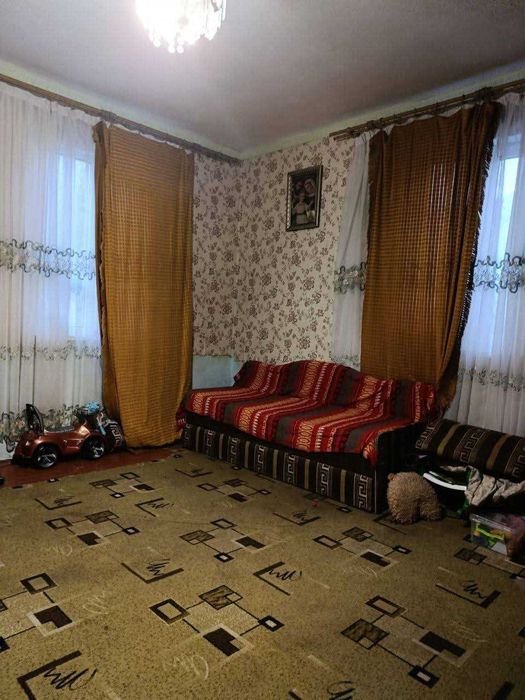 Окремостоячий будинок в центрі міста