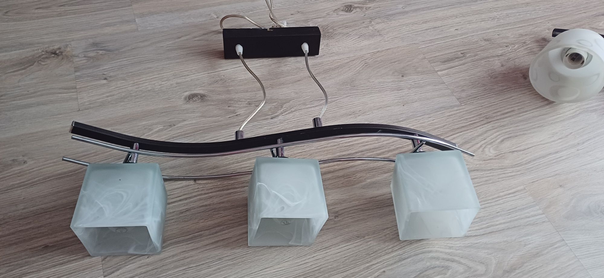 Lampa żyrandol potrójna 3 klosze