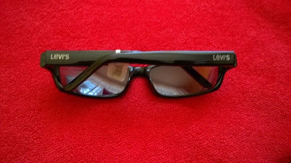 Nowe i nieużywane okulary przeciwsłoneczne Levis Levi Strauss