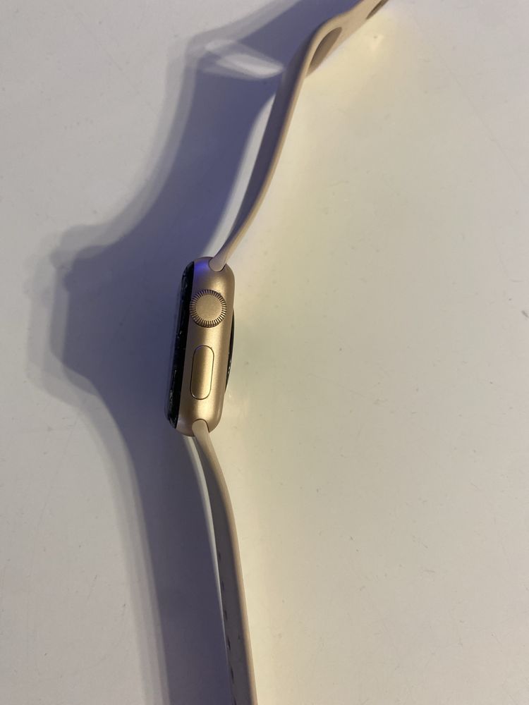 Часи  apple WATCH 3/38 2 шт по 700 гр