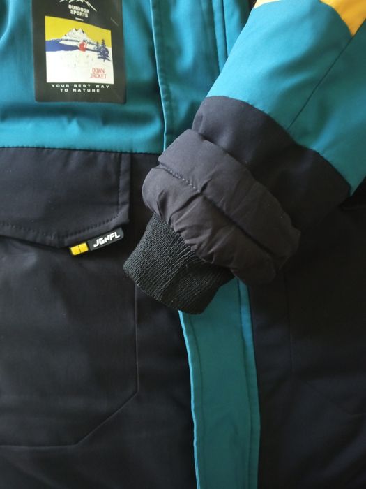 Зимова куртка в ідеальному стані. Розмір 116