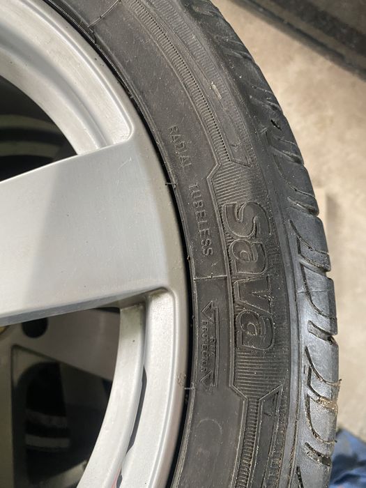 Felgi dezent 17 z oponami sava 225/45 et 45