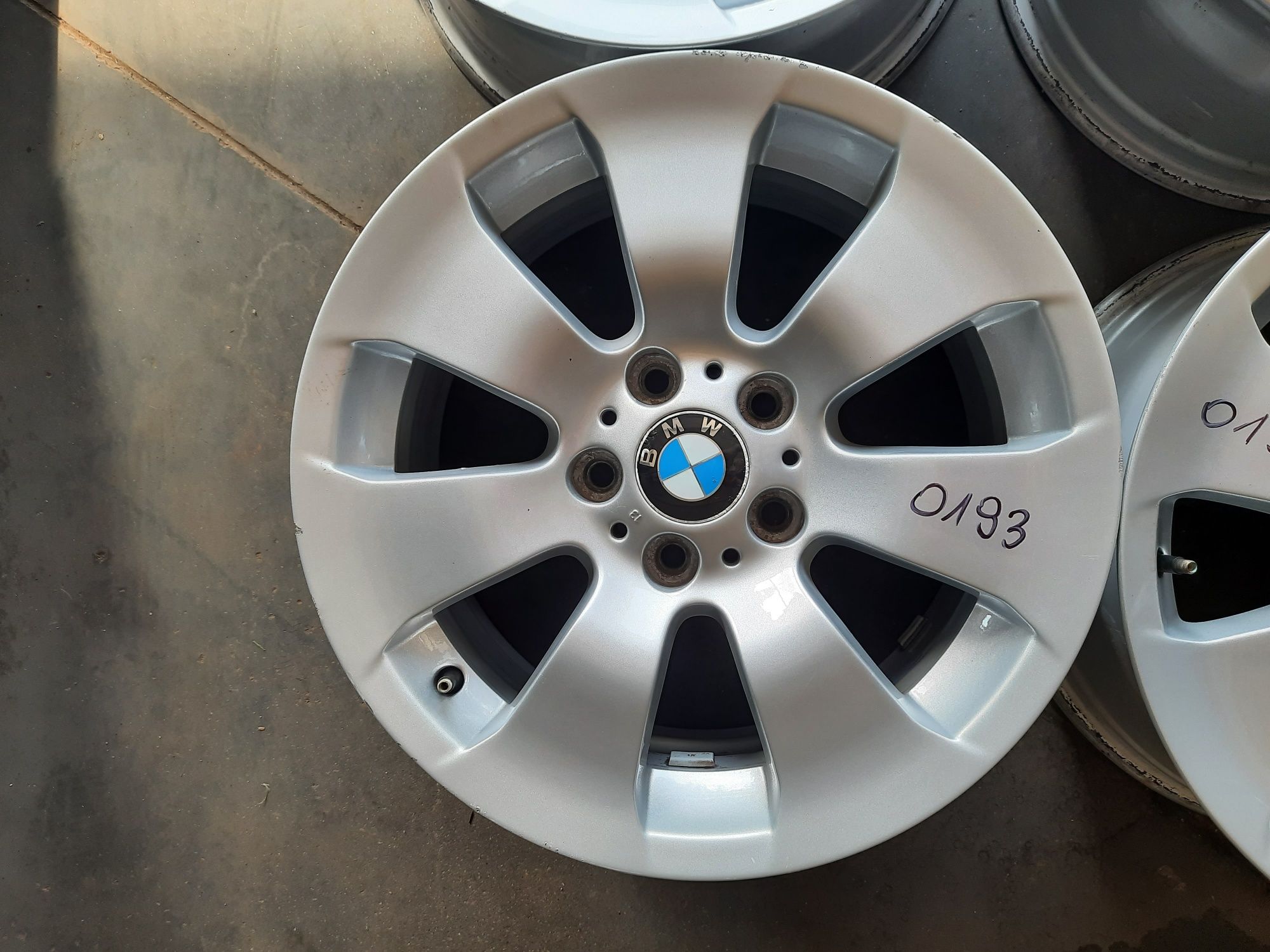 (0193) Felgi 17" 5x120 is34 8j - BMW