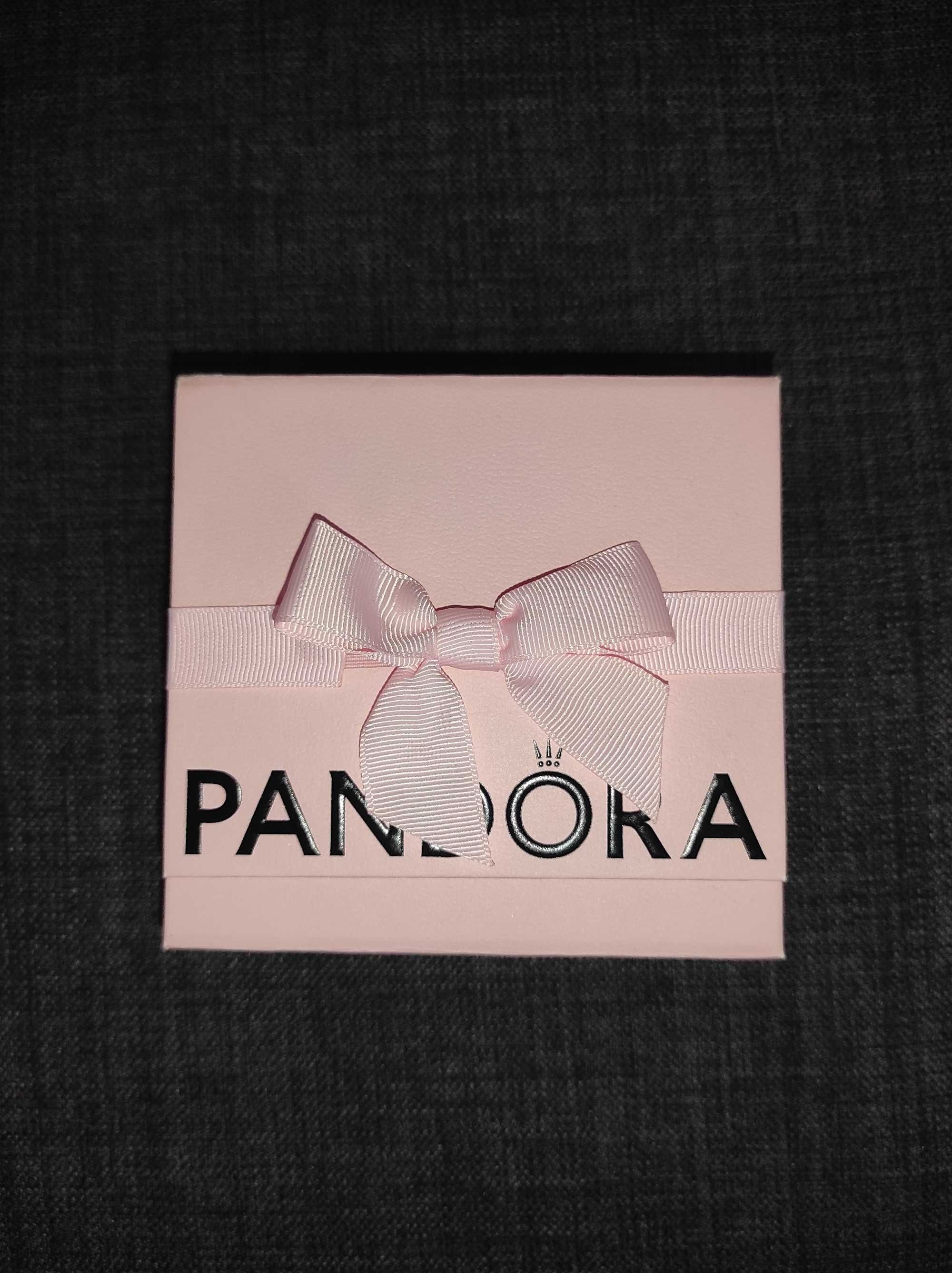 Nowa srebrna bransoletka Pandora z dodatkowymi elementami