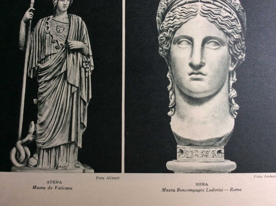 O mundo dos Deuses... Estampas do ano 195? Ver descrição das imagem/s