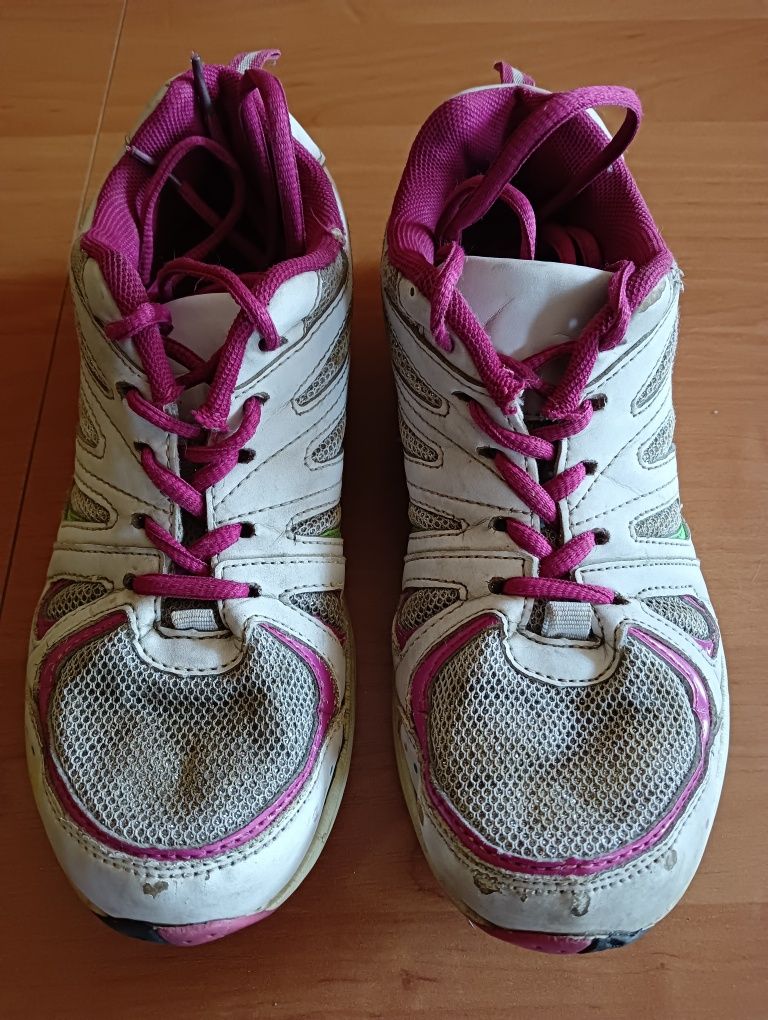 Buty sportowe rozmiar 38