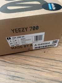 Buty Yeezy 700, w idealnym stanie, używane