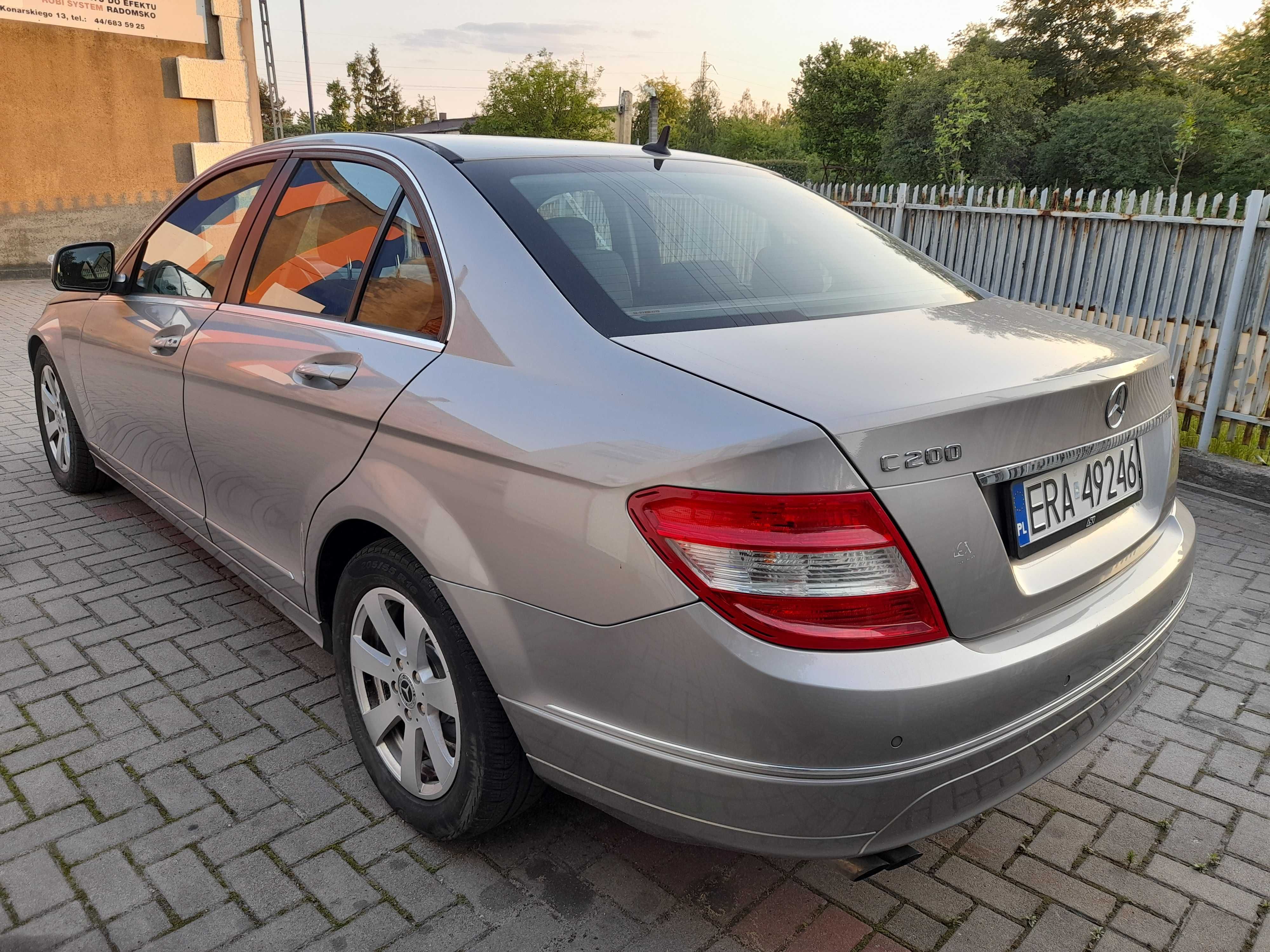Mercedes C200 2.2CDI 136KM W204 zarejestrowany ważne opłaty OM646