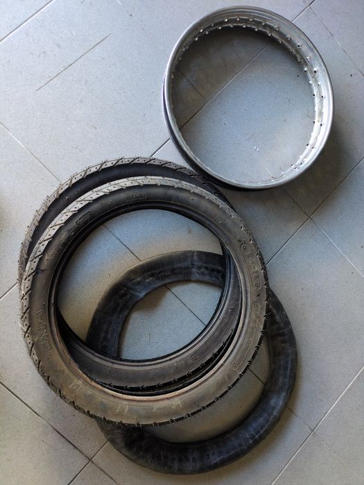 Pneus mota Kenda 2.50 - 16 novos