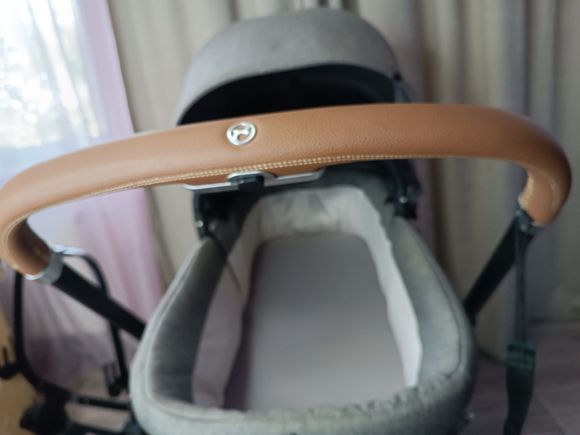 Cybex priam platinum frame carry cot